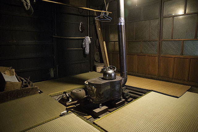 囲炉裏部屋