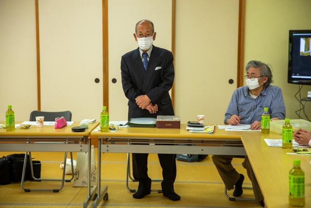 山崎さん挨拶中