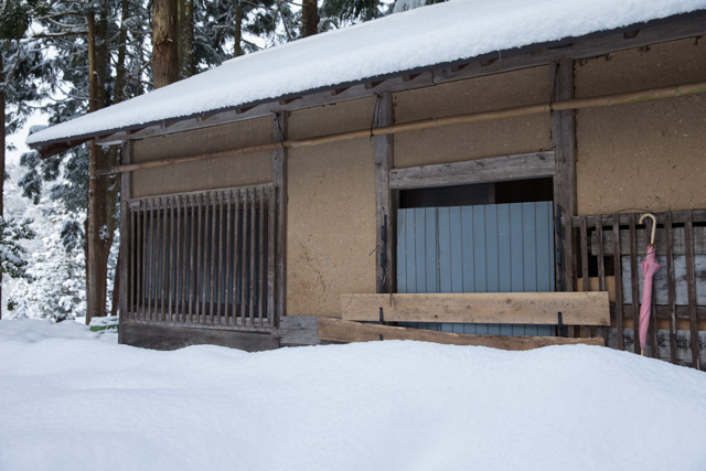 雪の納屋