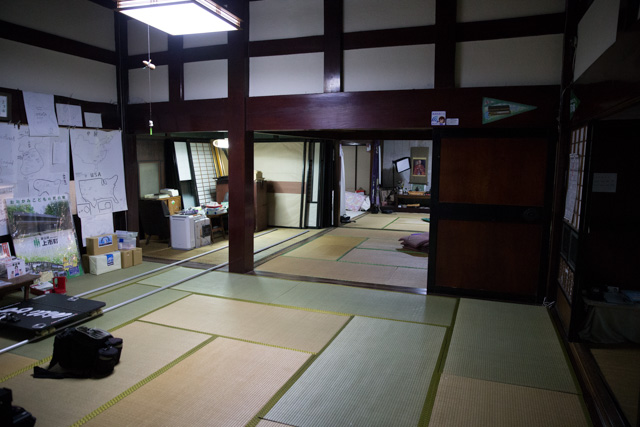 がらんどうになったお家のへや