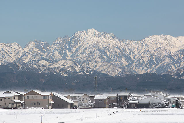 滑川からの剱岳